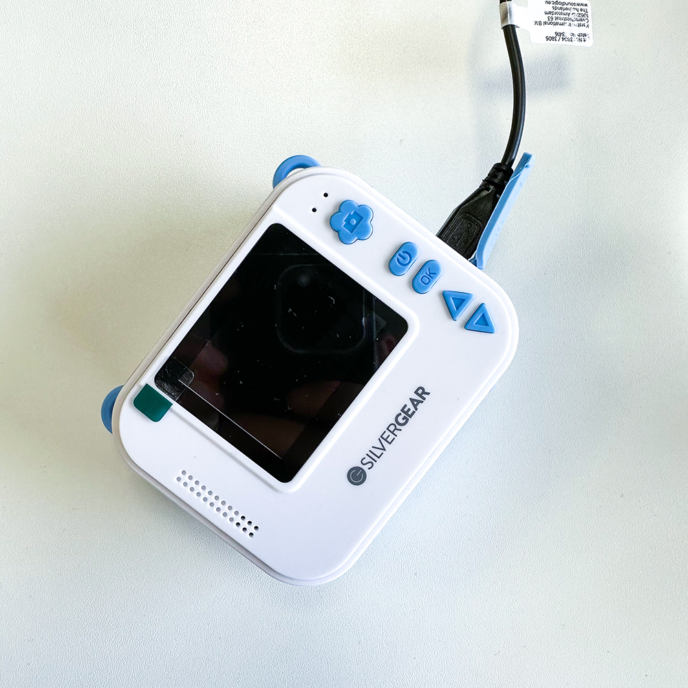 Silvergear's Kids Instant Camera charging