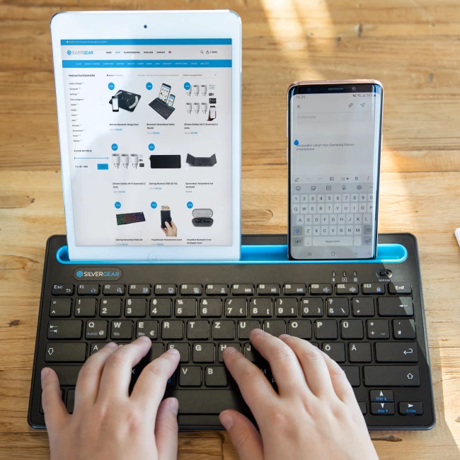 Bluetooth Tastatur mit Tablet-Halterung - QWERTY