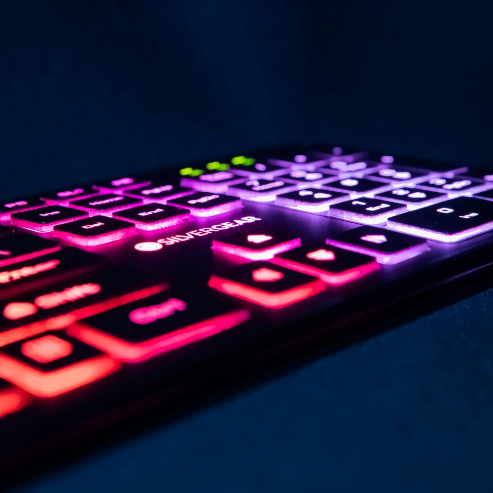 Plat Gaming Toetsenbord met RGB-verlichting